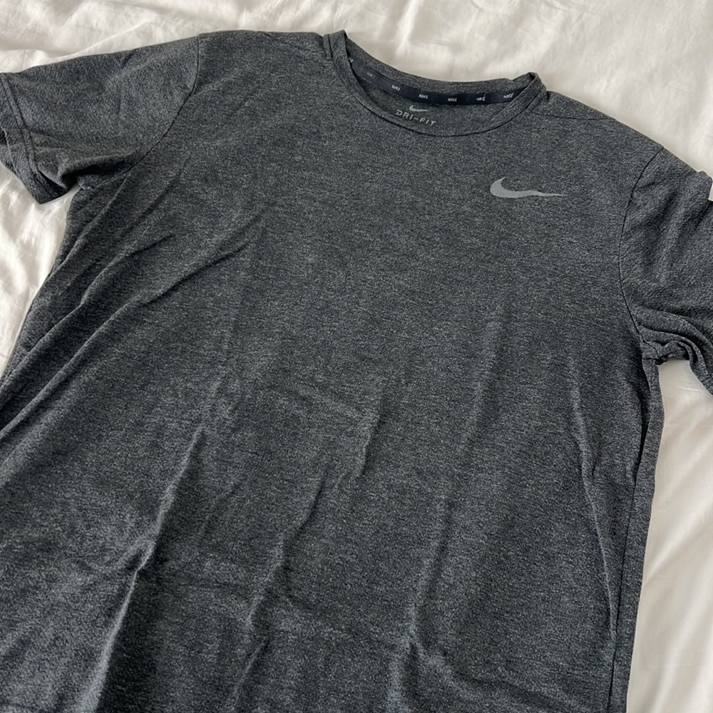 Men’s Nike Shirt